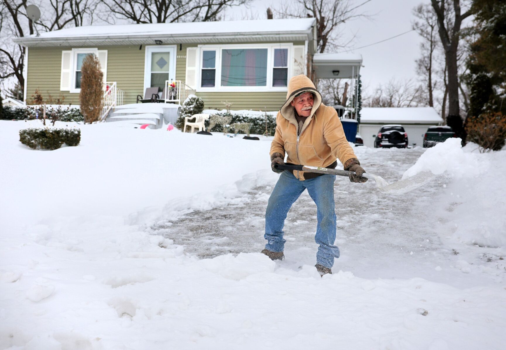 Recovery ongoing after weekend winter storm blankets ÃÛÑ¿´«Ã½ region